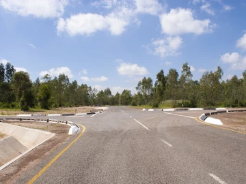 Commercial & Industrial Land